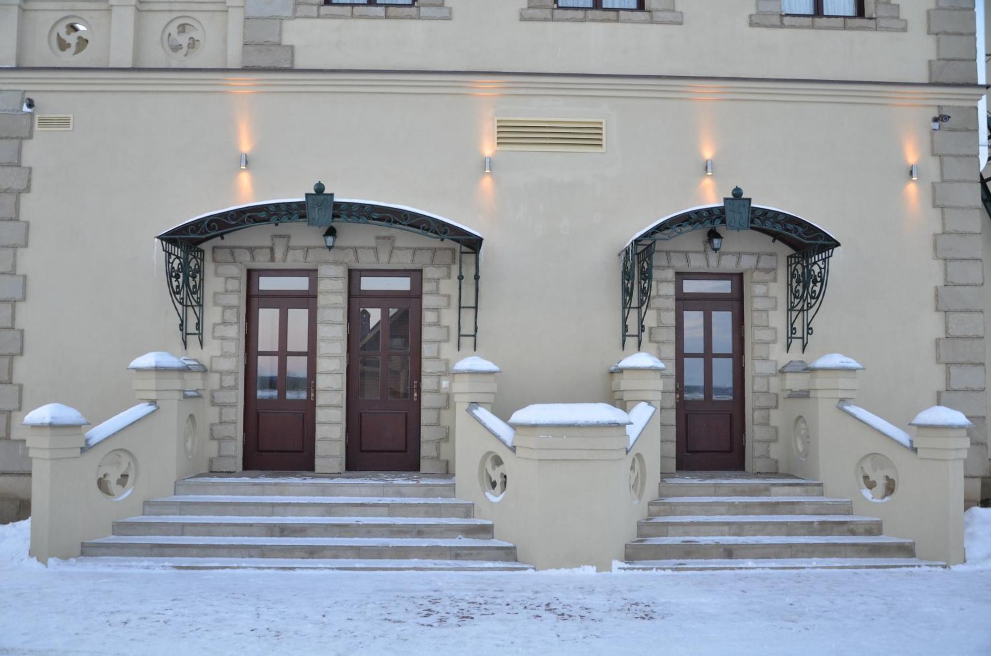 Chateau Royal Hotel Berezovka  Екстериор снимка