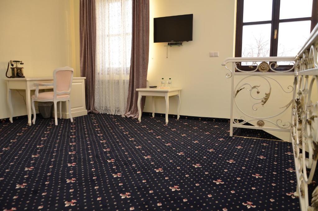 Chateau Royal Hotel Berezovka  Стая снимка